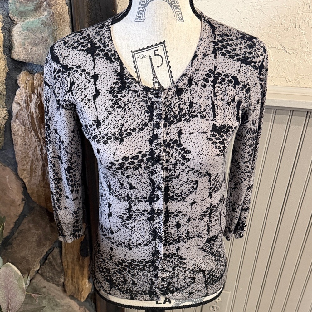 Grace Black and Light Gray Abstract Print Cardigan